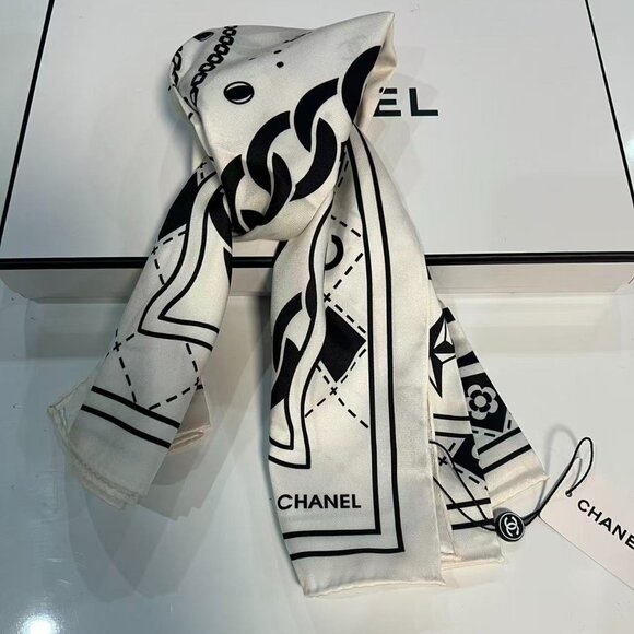 Chanel White CC Logo Silk Scarf 90cm - Picture 3 of 6